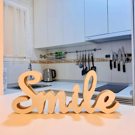 Tolle Mit 2 Schlafzimmern, Balkon Und Pool Апартаменти *