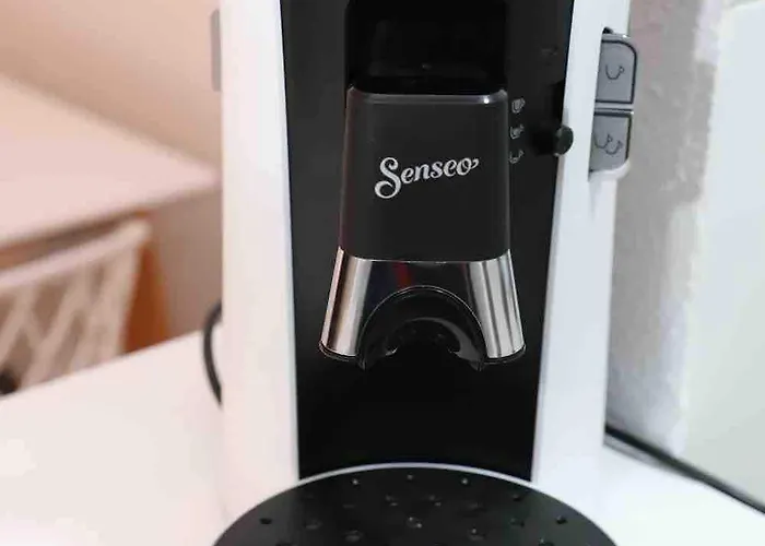 Lägenhet Tolle Mit 2 Schlafzimmern, Balkon Und Pool