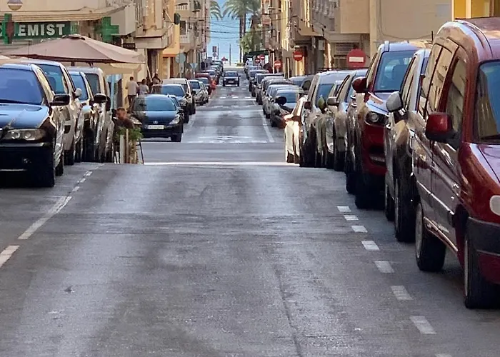 Tolle Mit 2 Schlafzimmern, Balkon Und Pool Lägenhet Torrevieja