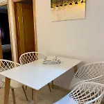 Appartement Tolle Mit 2 Schlafzimmern, Balkon Und Pool