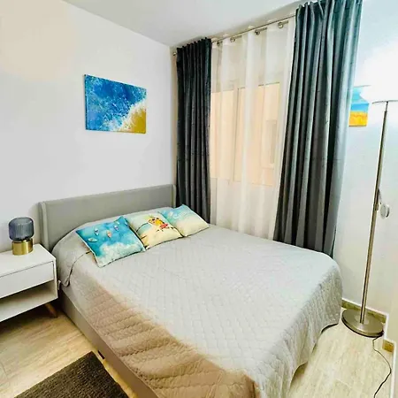 Tolle Mit 2 Schlafzimmern, Balkon Und Pool * טורבייחה
