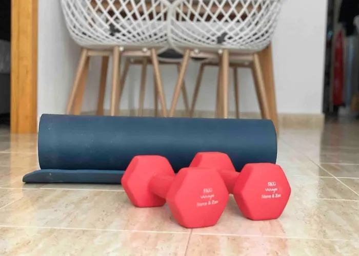 Tolle Mit 2 Schlafzimmern, Balkon Und Pool *